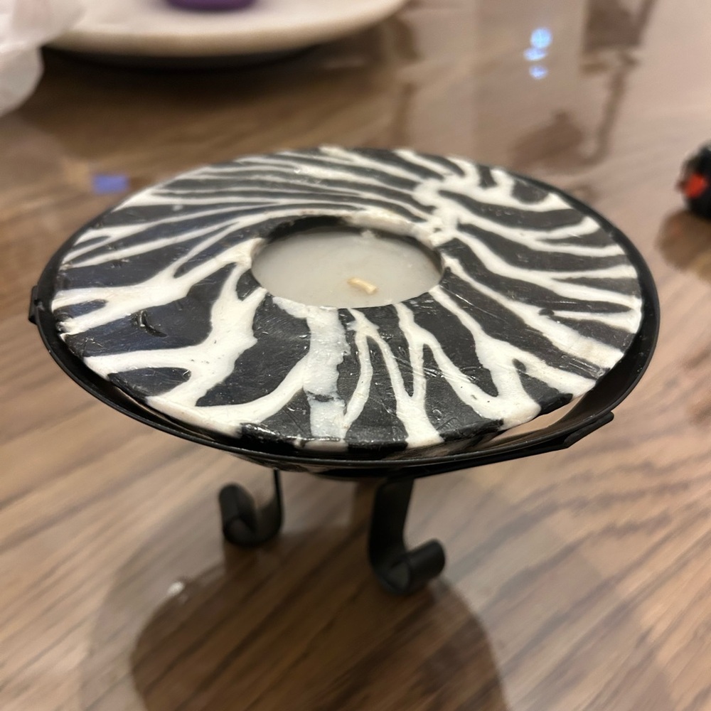 Zebra Candle on Pedestal Set